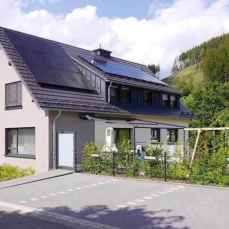 First-class Upland-lodge In Zentraler Top-lage! شقة